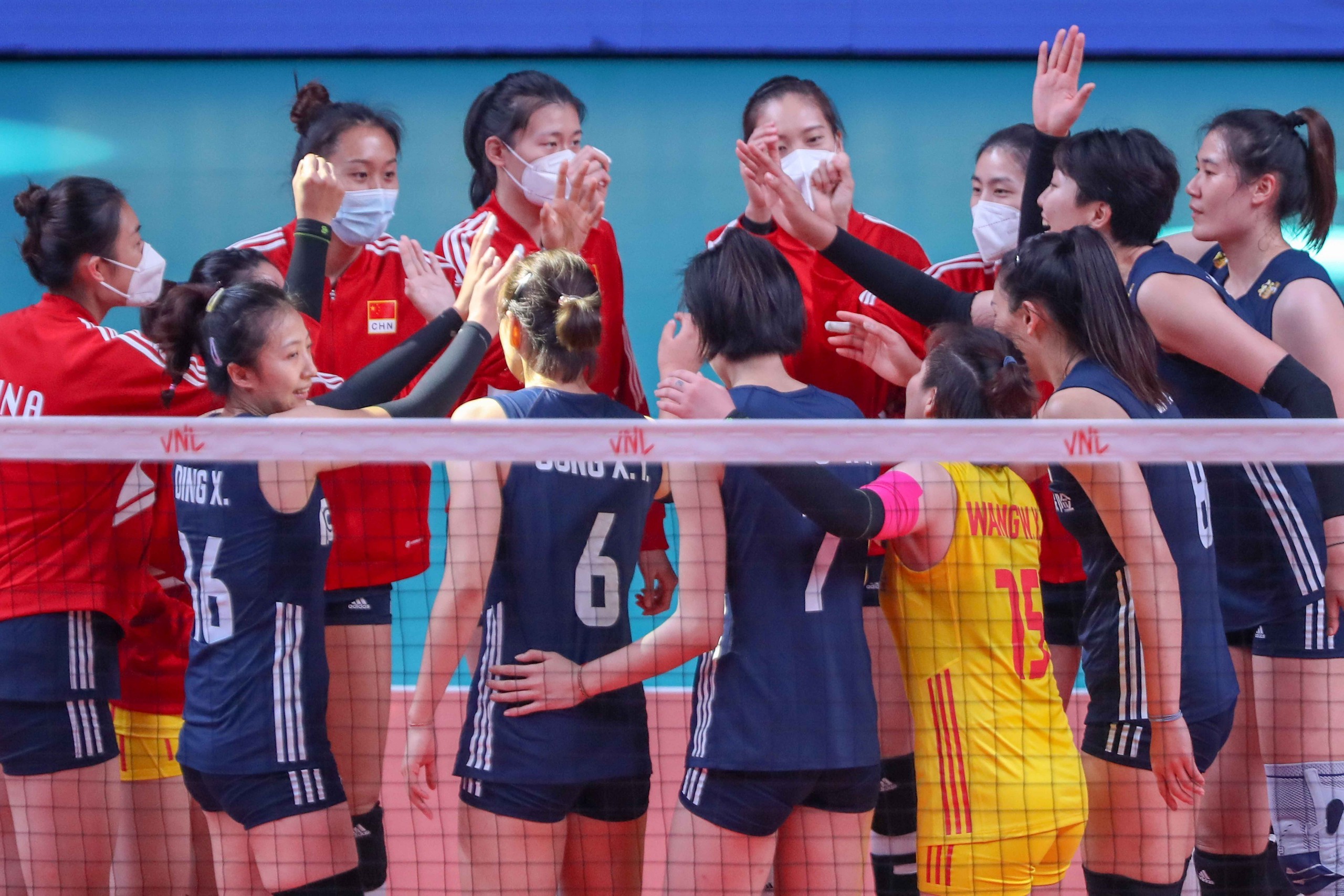 中国女排争夺巴黎奥运会席位前景如何