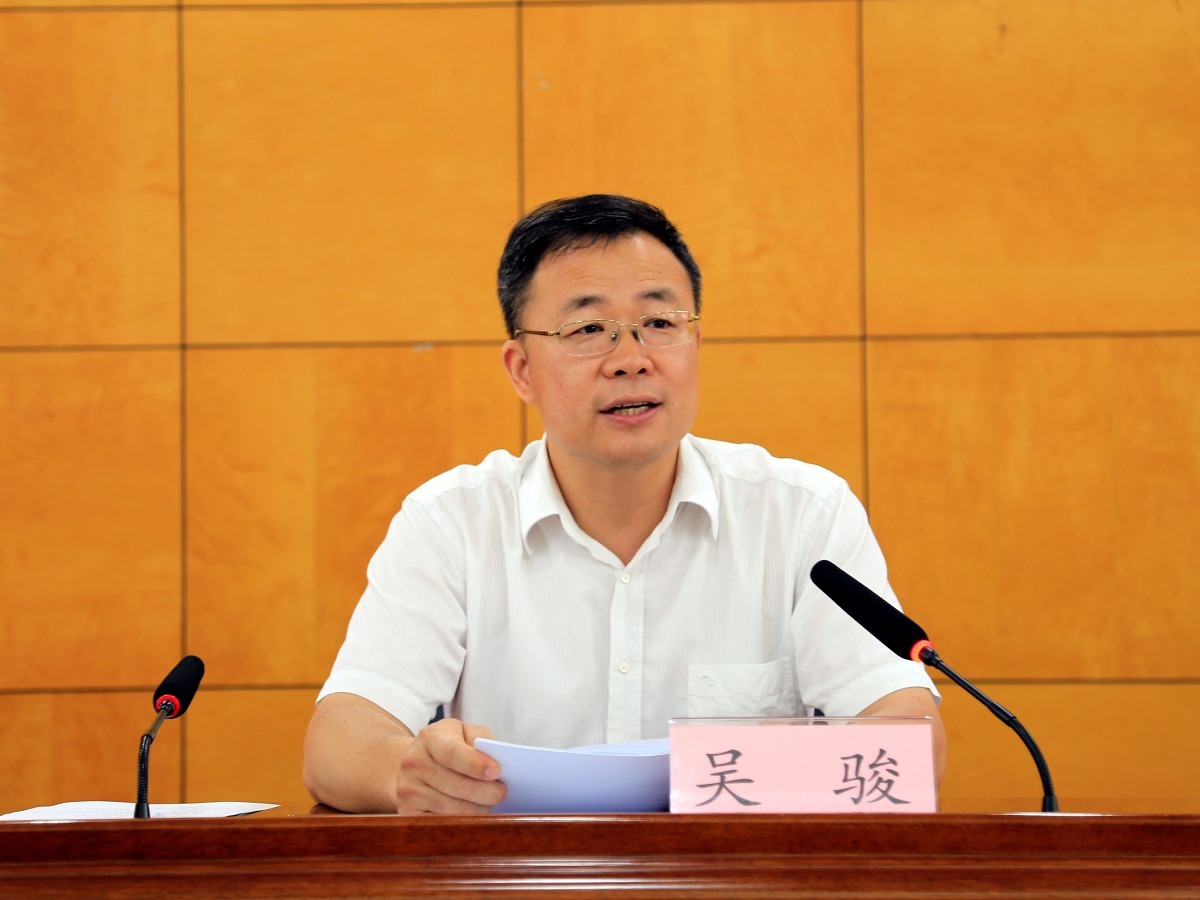 湖北省科技厅党组成员、副厅长吴骏 杨林摄