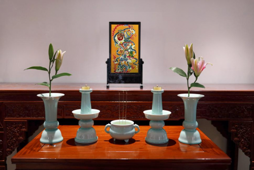 (图 4 《影青五供》|五供,中国民间祭祀用盛供品的五件器皿.