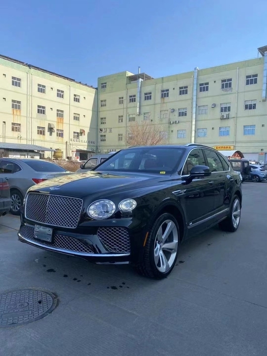 平行进口2022款宾利添越现金降30万提车