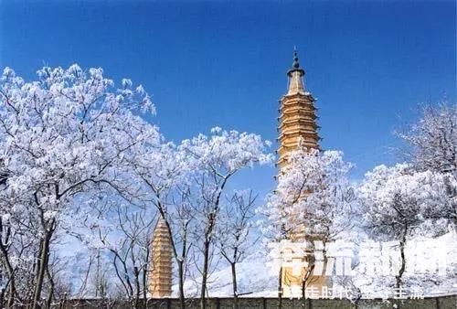 拜寺口双塔