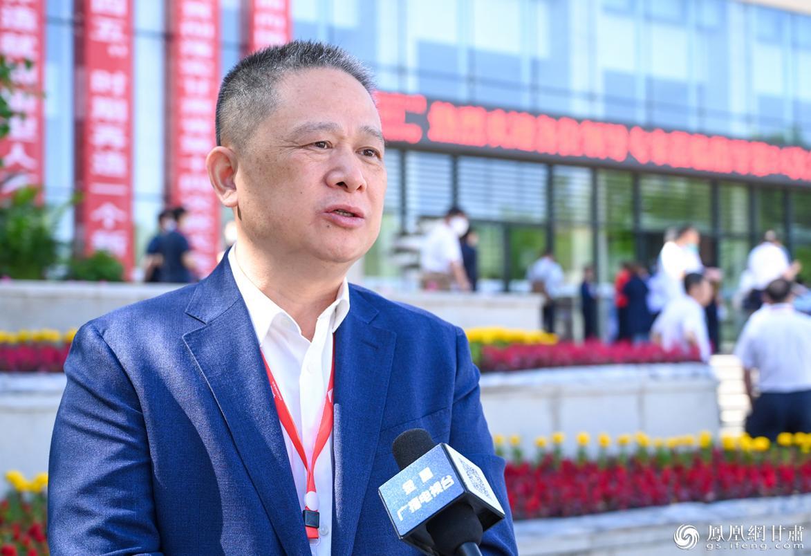 中南大学副校长郭学益表示，金川集团开展这样一次科技攻关大会，非常符合时代的要求。李德宇 摄