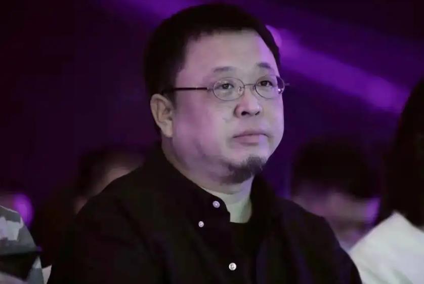 新闻早报:唐山深夜连发2条通报又抓6人 中国男排爆冷胜世界第一巴西