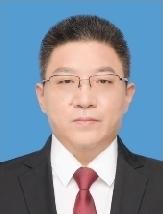 李明伟，男，汉族，1968年10月生，在职研究生，经济学硕士、工商管理硕士，中共党员。