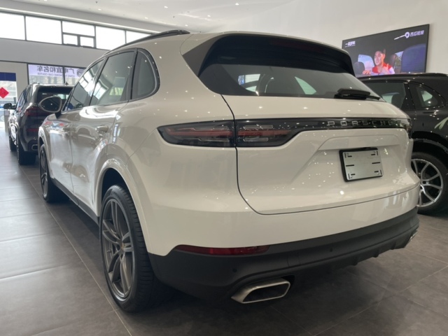 2022款全新保时捷卡宴8万现车最新报价