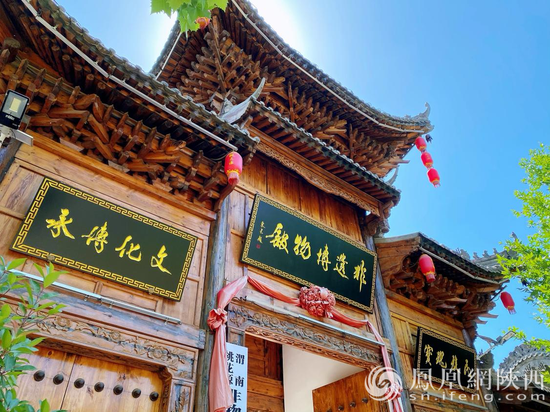 图为桃花源景区