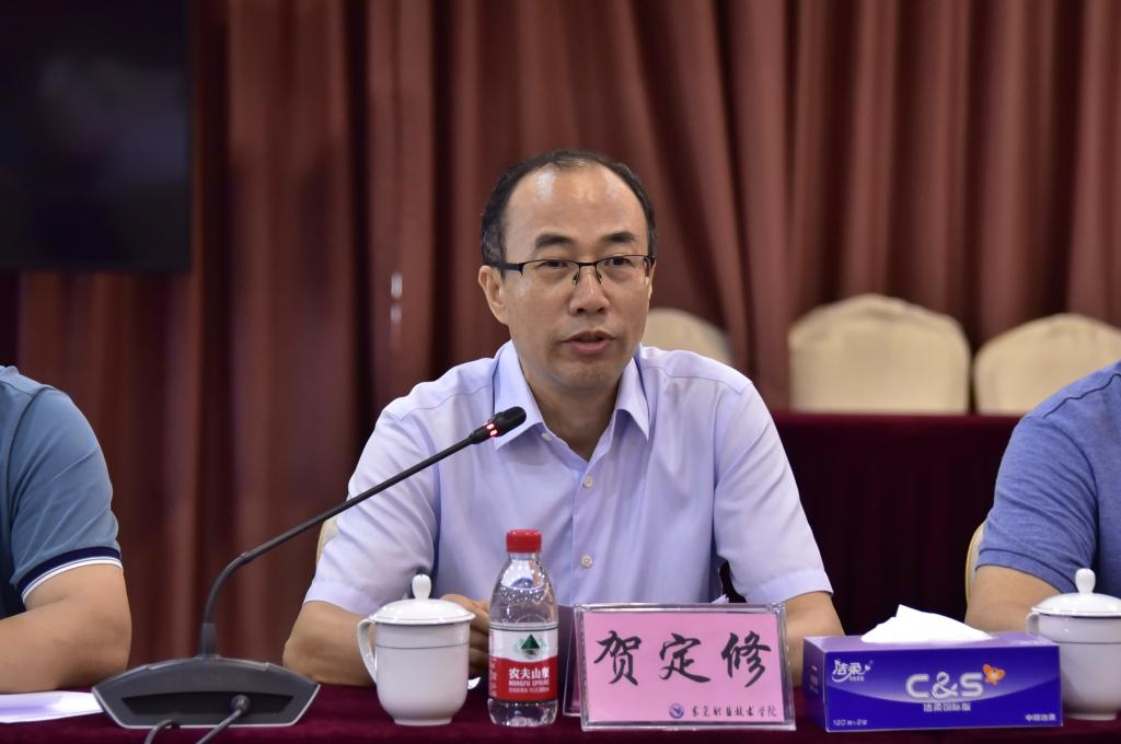 赣州职业技术学院与东莞职业技术学院签订协作发展协议