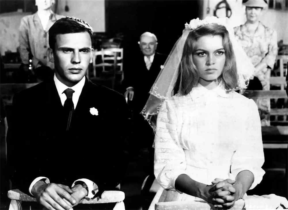 《上帝创造女人》剧照