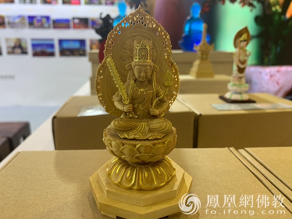 瓯越工艺义卖品——虚空藏菩萨(图片来源:凤凰网佛教 摄影:李保华)