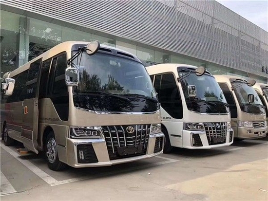 丰田考斯特10座顶配商务车详情一览表