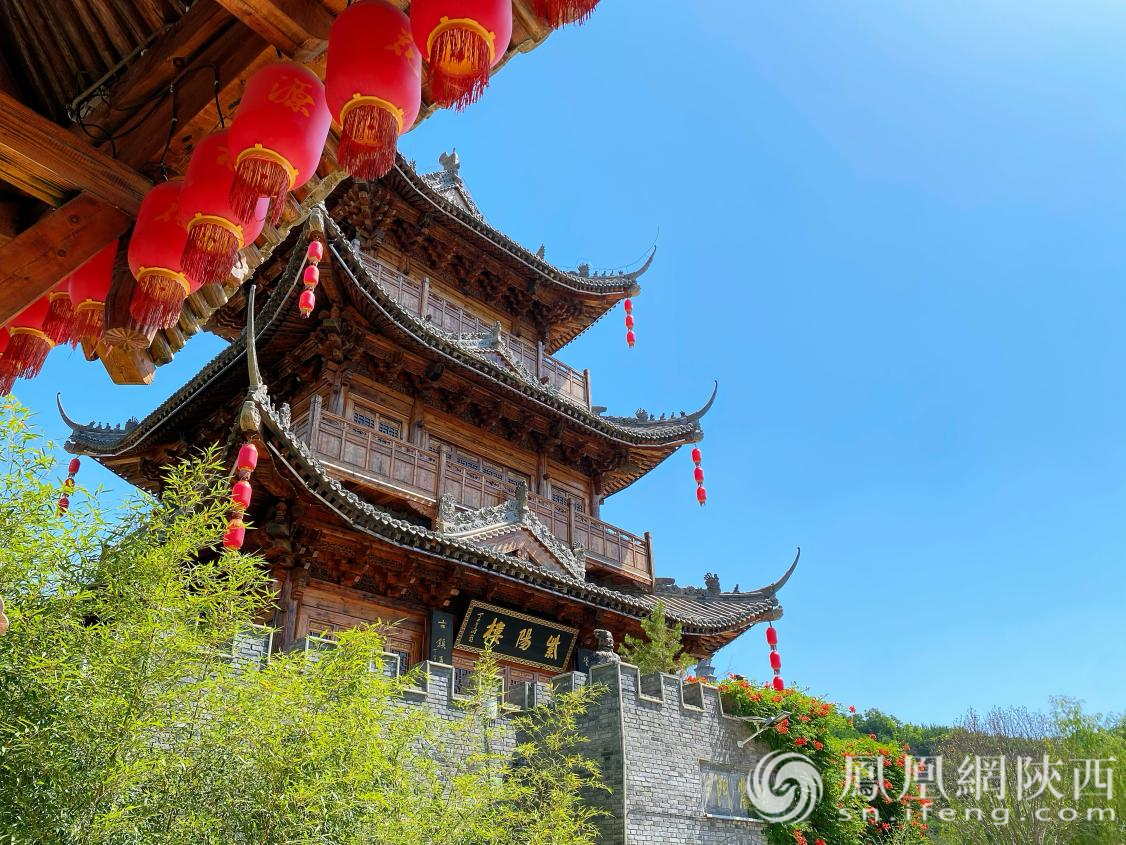 图为桃花源景区