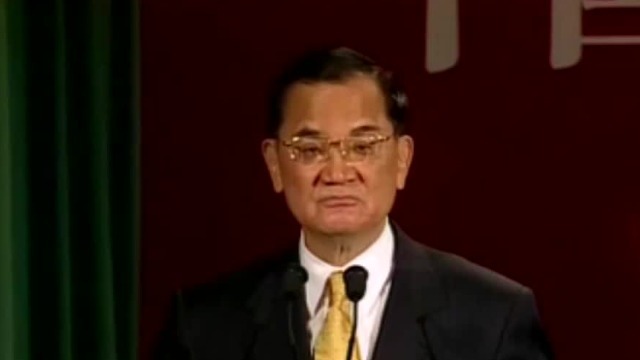 2005年连战在“母校”北大演讲，四十分钟不看稿一气呵成，台下掌声雷动