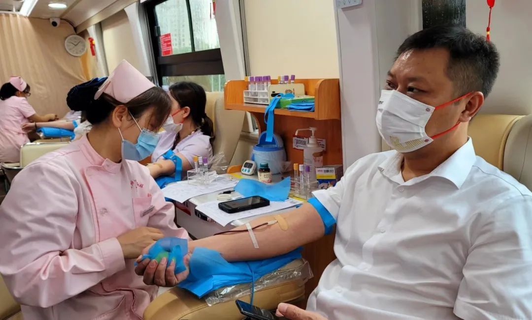 赣州银行开展无偿献血活动
