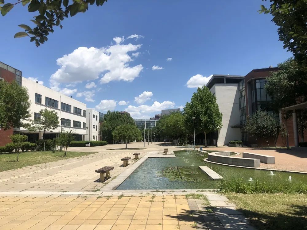 天津市第二耀华中学正式成立