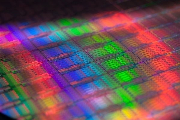 美国520亿美元补贴难产 消息称Intel新一代晶圆厂按下暂停键