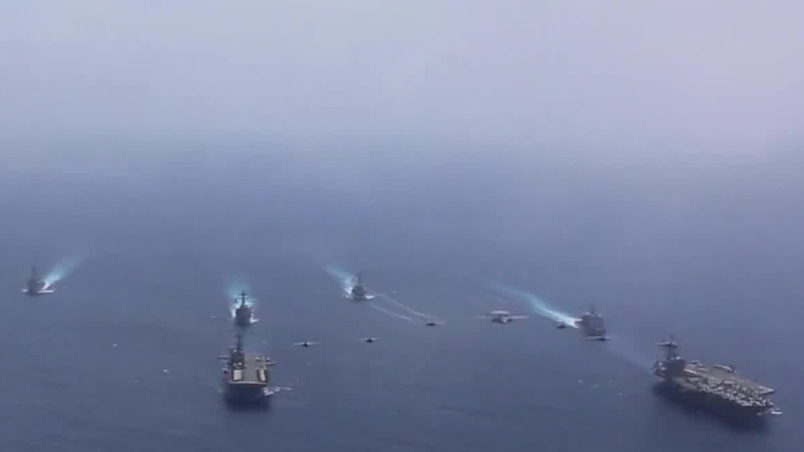 美军密集演习炫耀饱和攻击力，仿中国东风导弹模型作目标，意在何为？