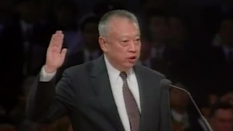 2002年香港回归五周年之际，董建华回忆1997年宣誓任职特首时的心情