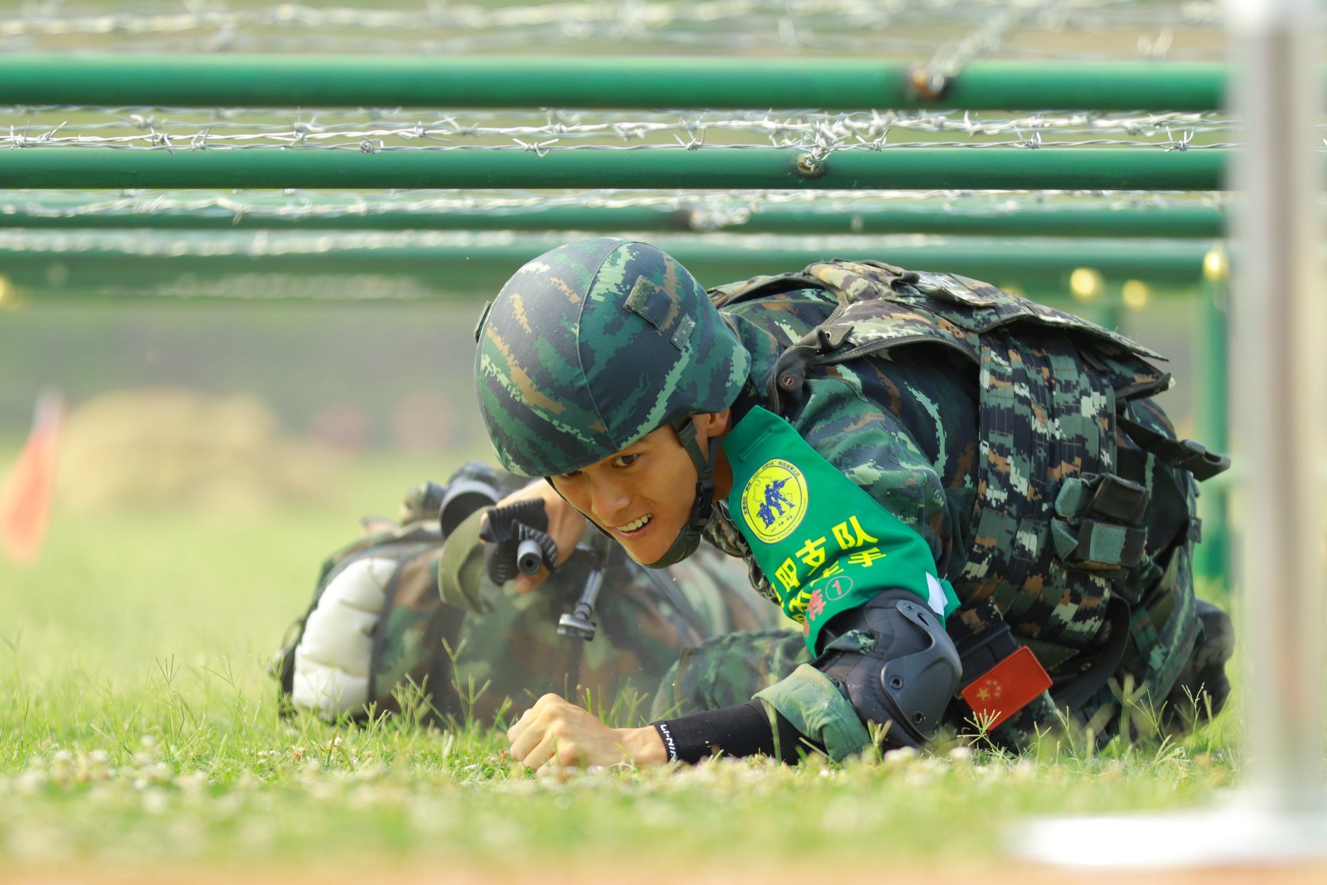 潜行狙击