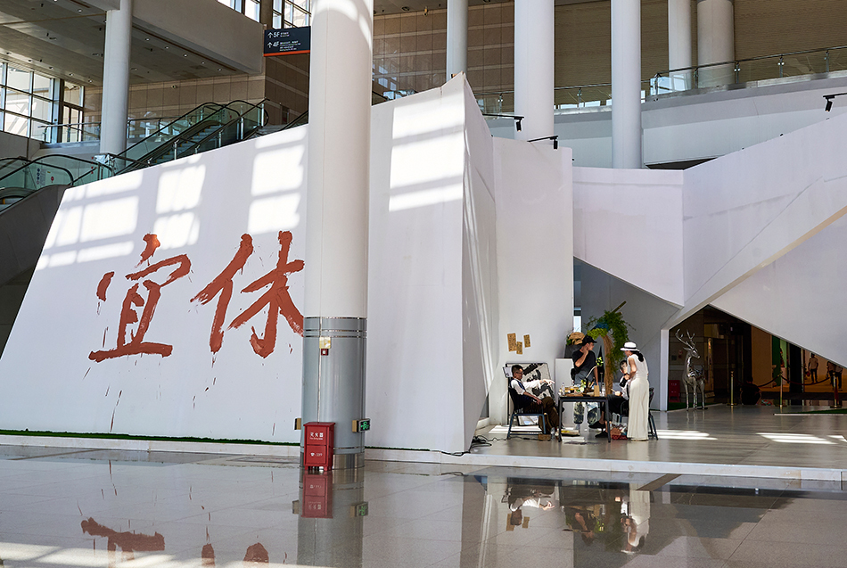 19位艺术家对佛陀智慧的集体表达!对话“宜休”策展人陈耿龙