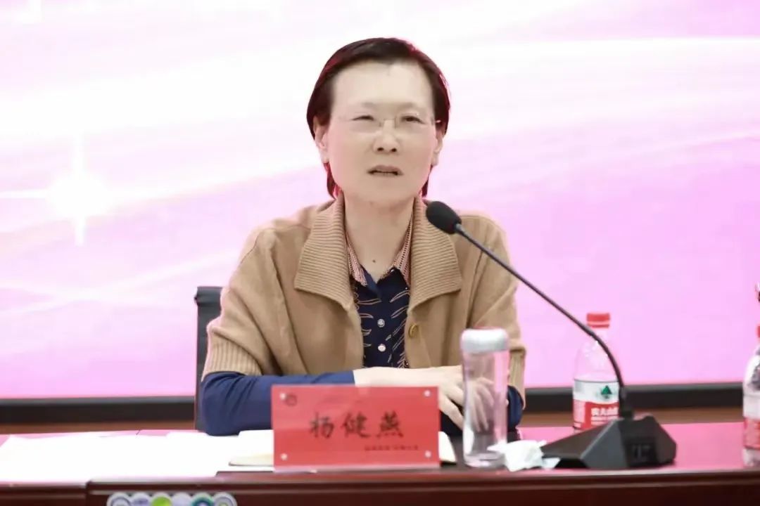 河南华信阳光教育科技集团半年度办学考核评估圆满成功