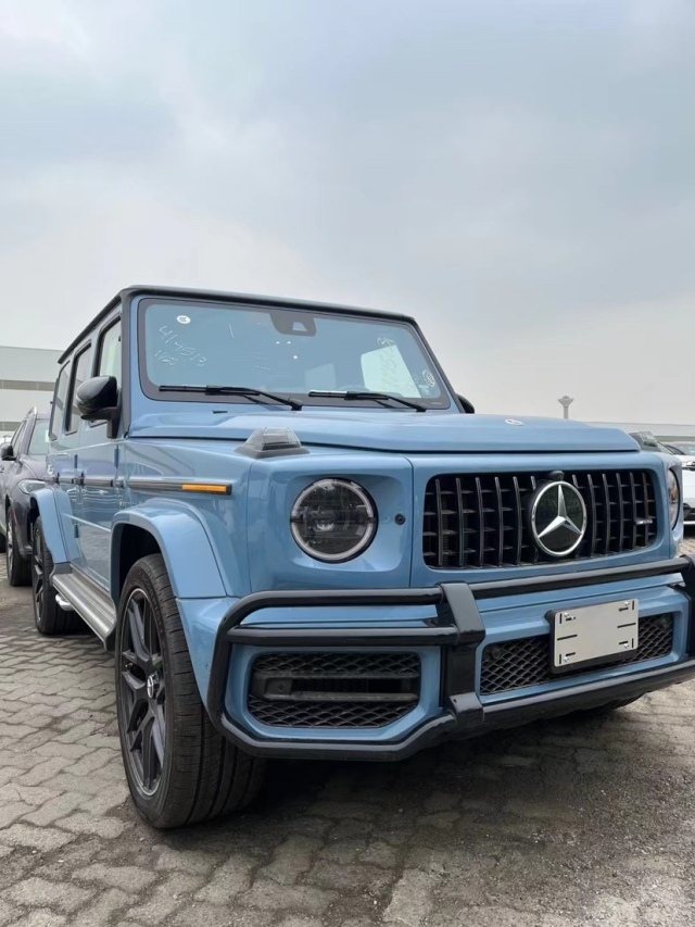 天津港奔驰g63瓷器蓝价格 瓷器蓝真帅_凤凰网汽车_凤凰网