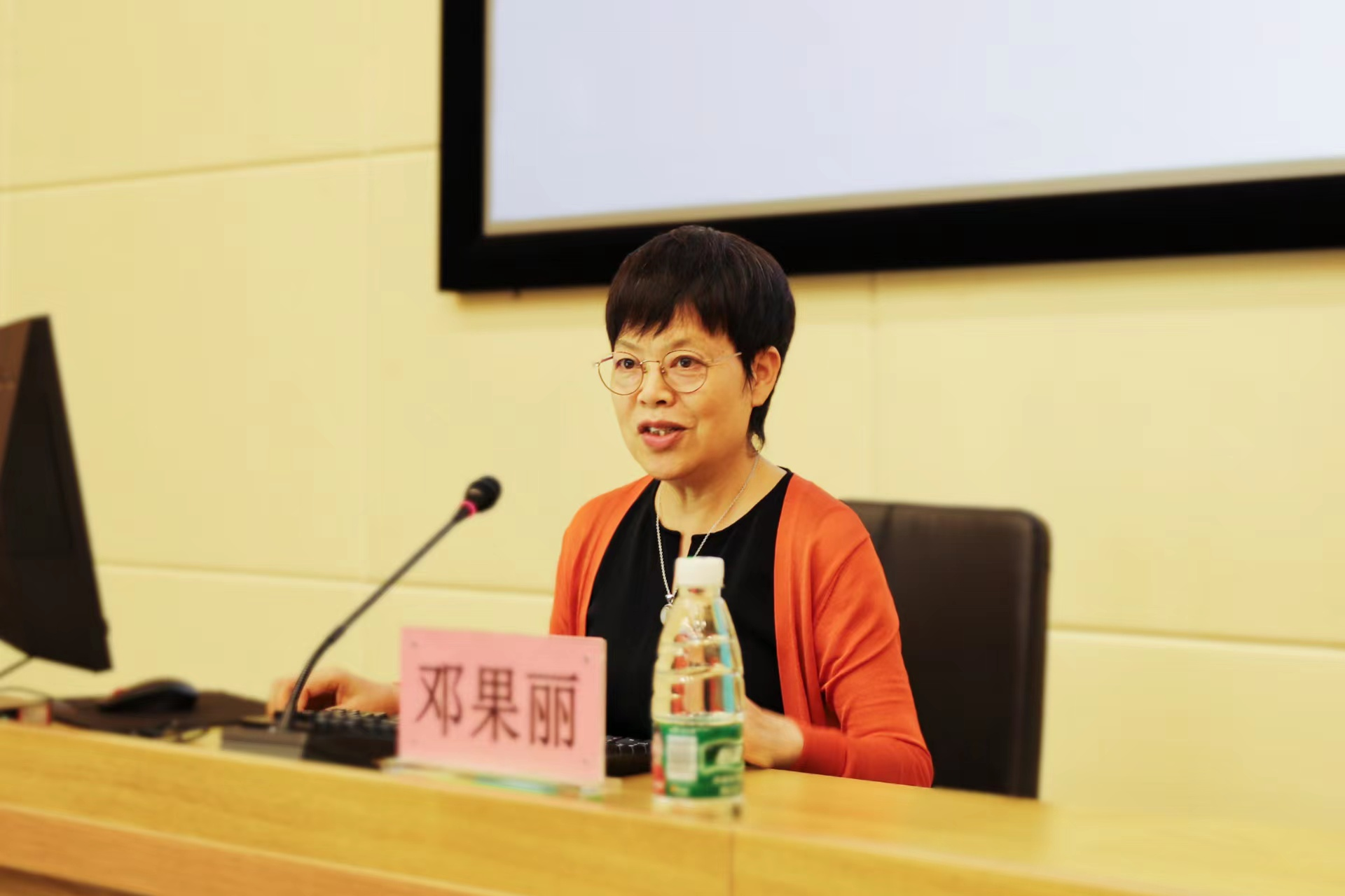 邀请深圳信息职业技术学院、东莞职业技术学院专家教师来校授课