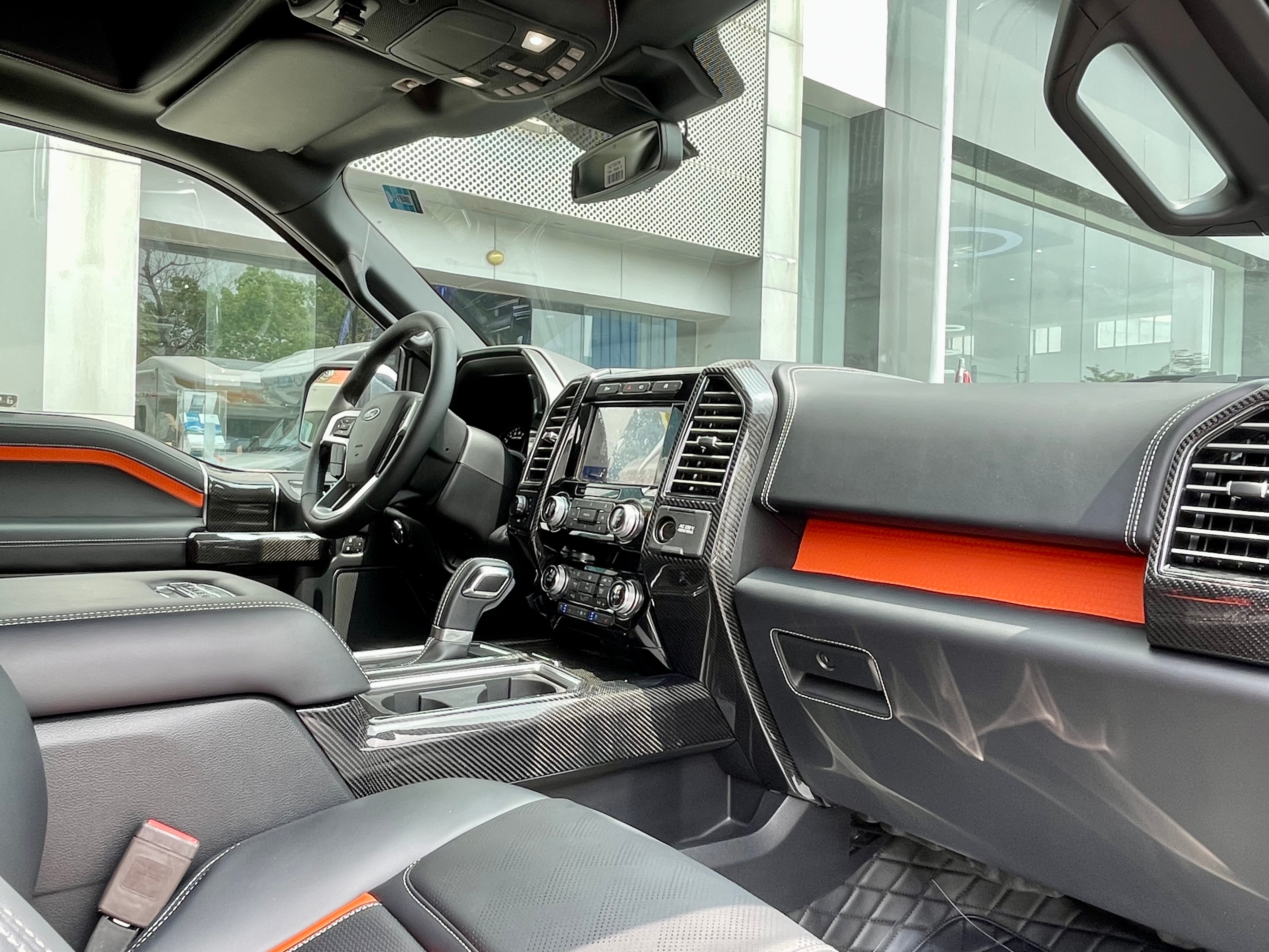 福特勇猛者高顶现车在售现车报价