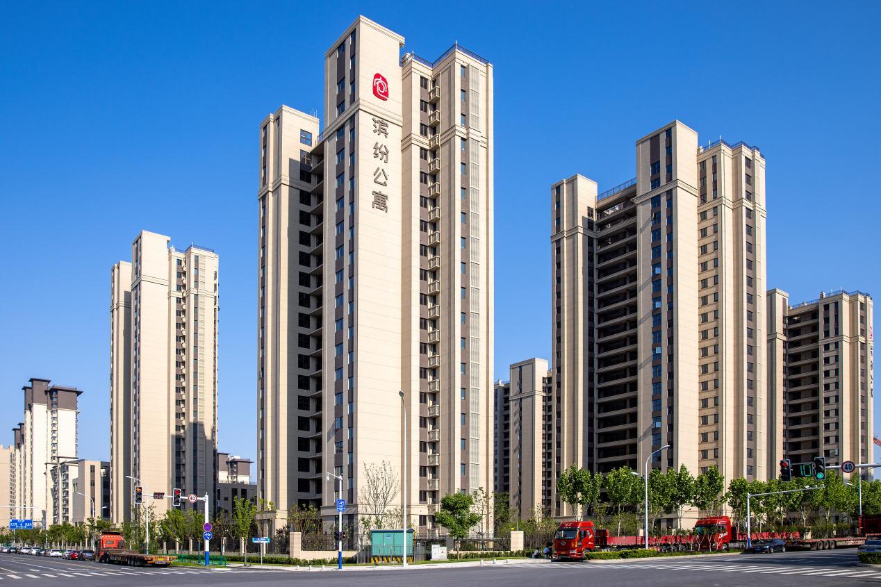 滨纷公寓锦绣龙川社区试运营迎来首批住户