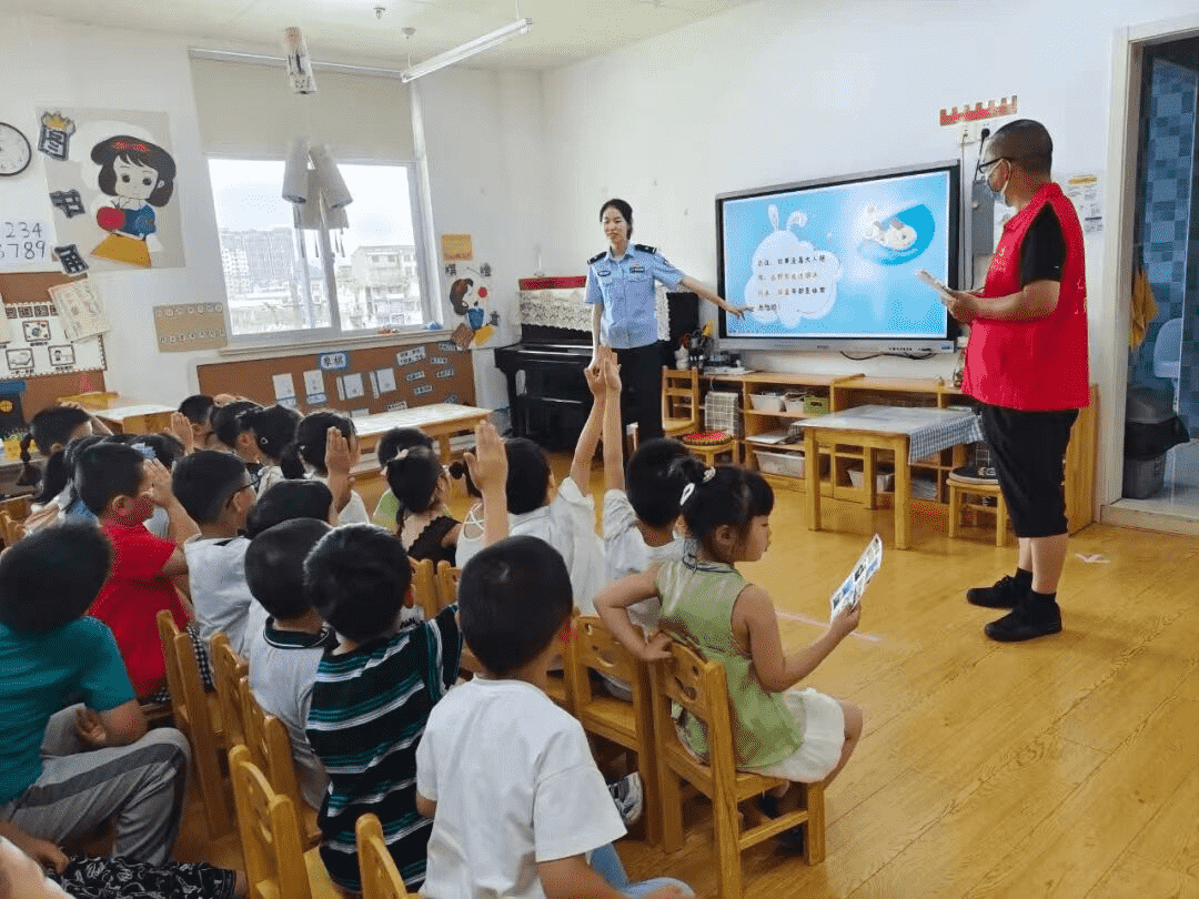 台州各民族学生同心庆祝党的生日