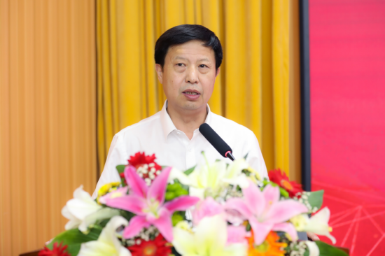 长春市文化广播电视和旅游局副局长张占铎致辞