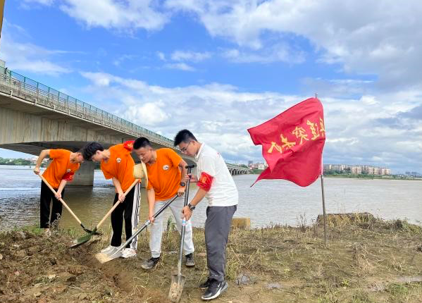 华东交通大学19支暑期社会实践队用实干书写“青春答卷”