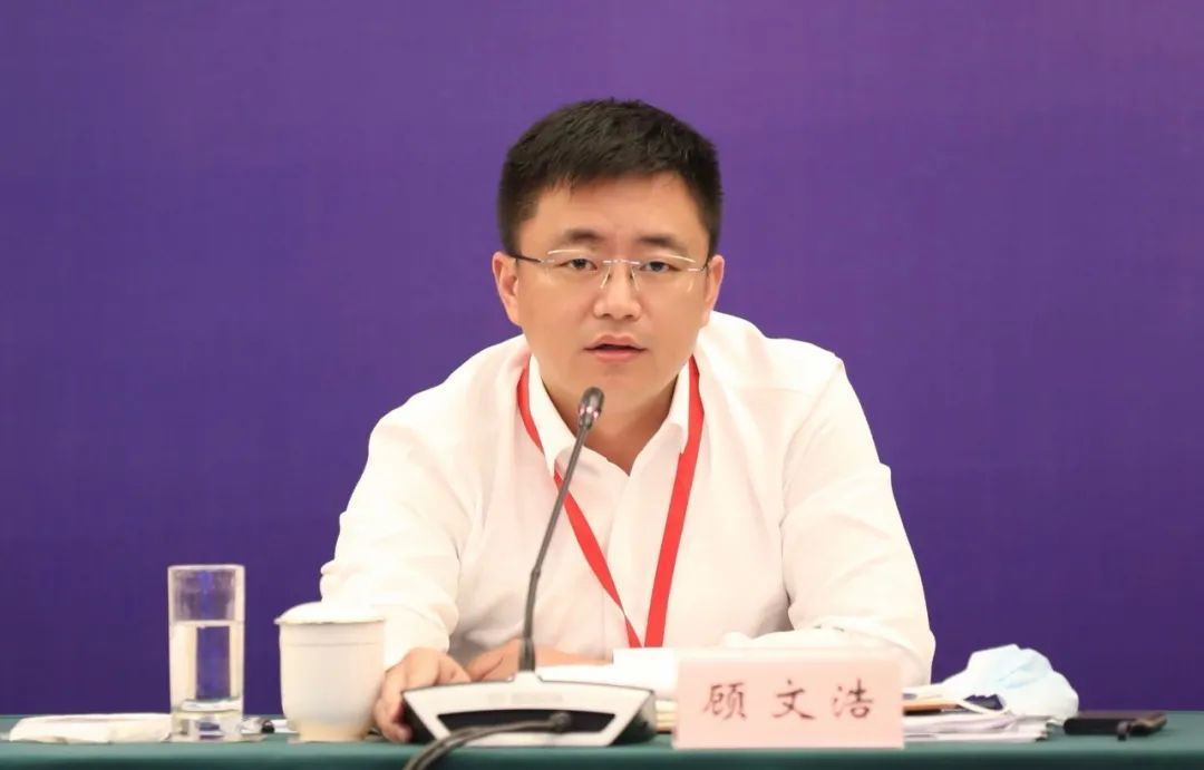 顾文浩在部署工作时指出,一方面要抓好风险区域的真管严管,坚决执行高