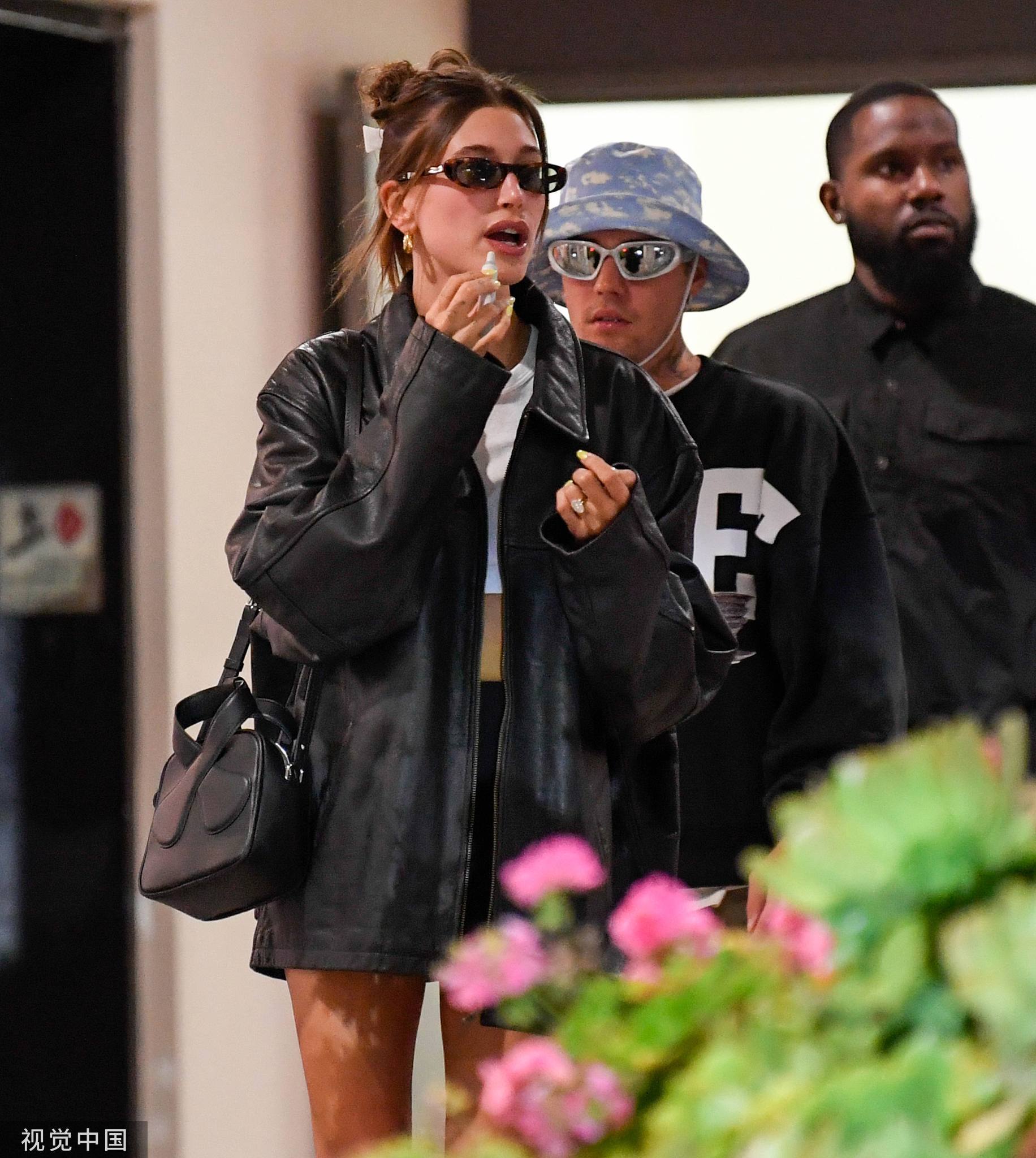 贾斯汀·比伯(justin bieber)和妻子海莉·鲍德温(hailey baldwin)