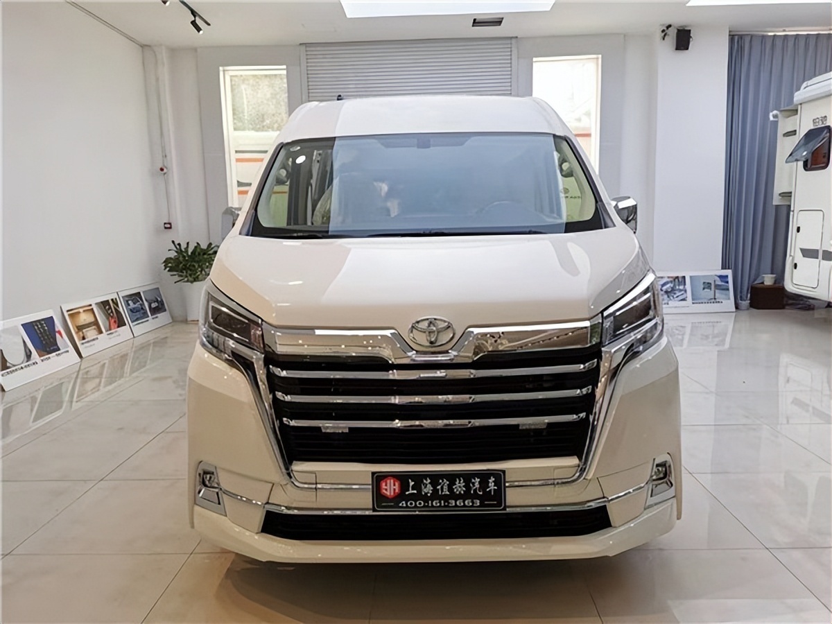 进口丰田海狮九座商务车,对标埃尔法优势明显,现车活动特惠中
