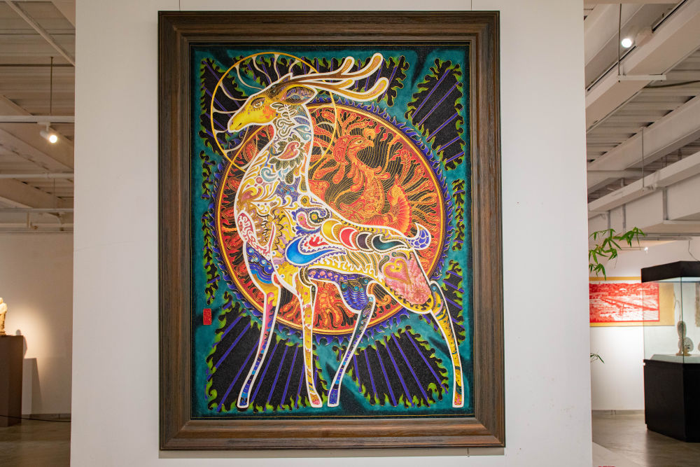 掐丝珐琅壁画作品 新华社记者 郎兵兵 摄