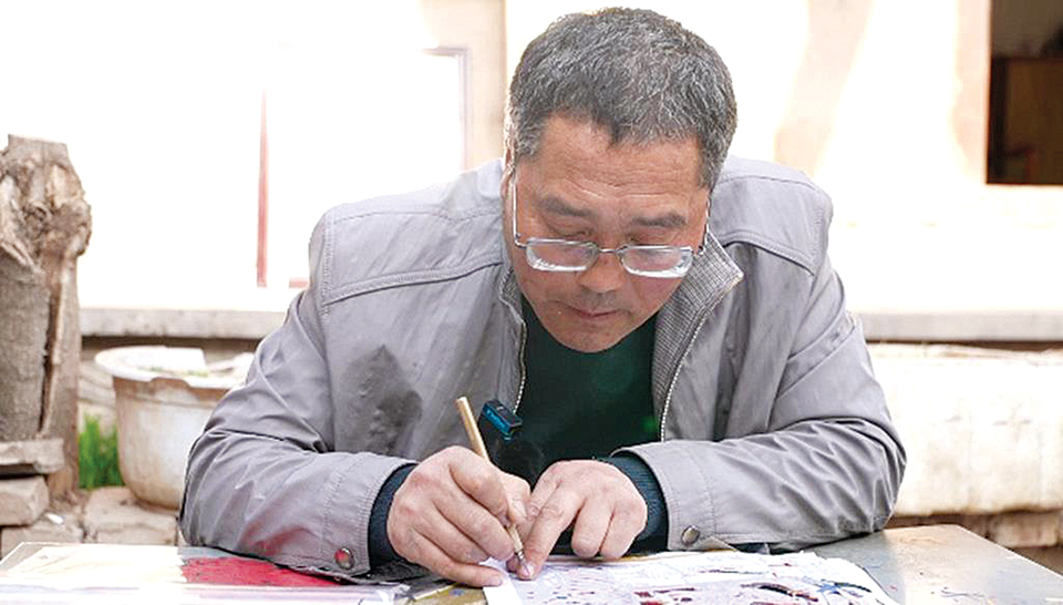 指尖续传承 甘肃“守艺人”让世间万象破“剪”而出