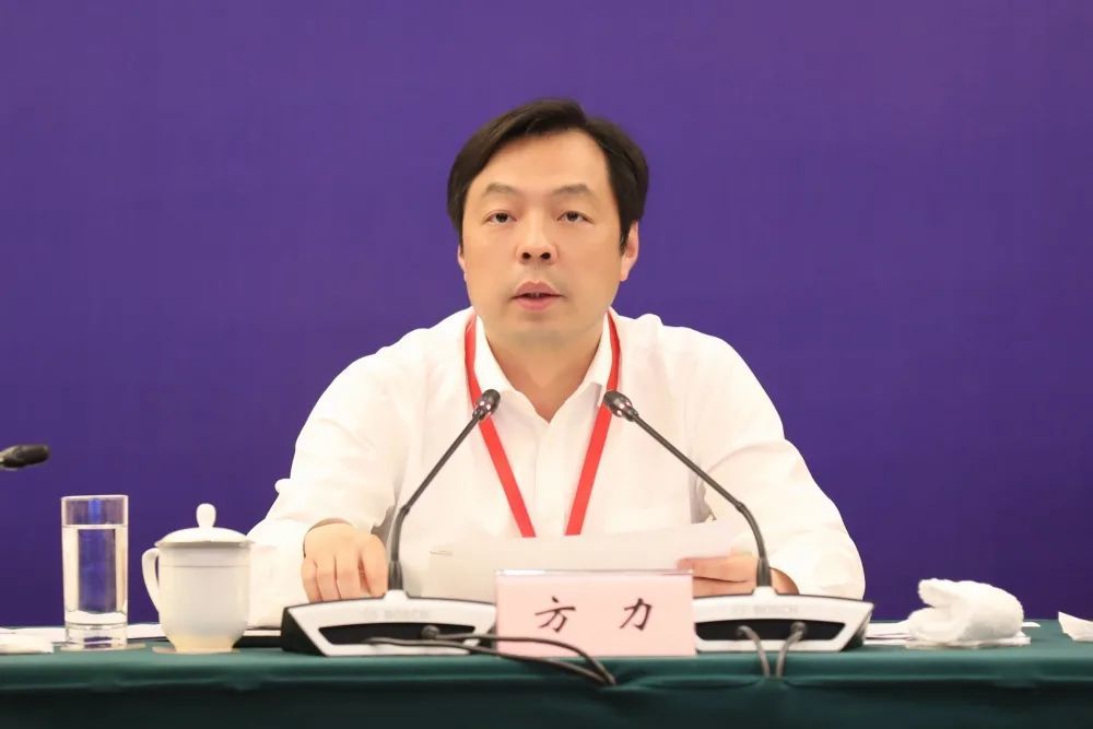 锡山区委书记方力巩固清零成果加速扑灭疫情