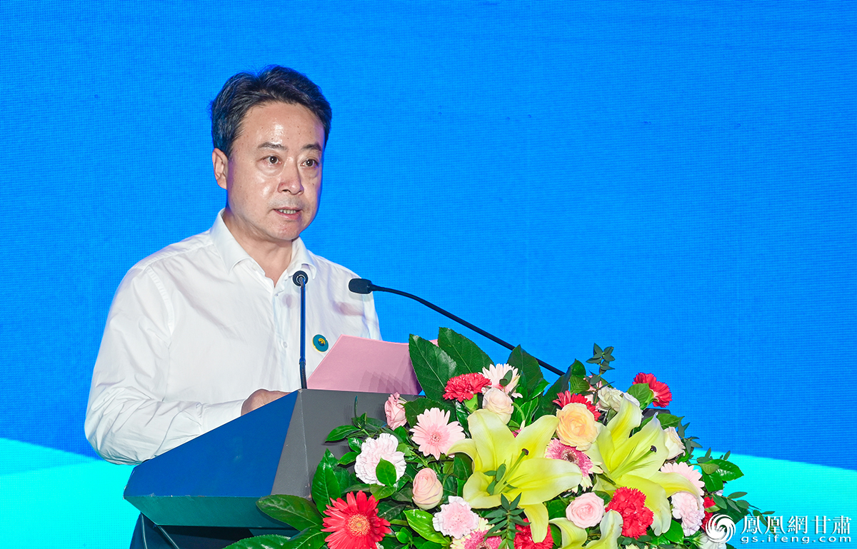 张掖市委书记卢小亨表示,此次签约项目的落地,必将为张掖高质量发展