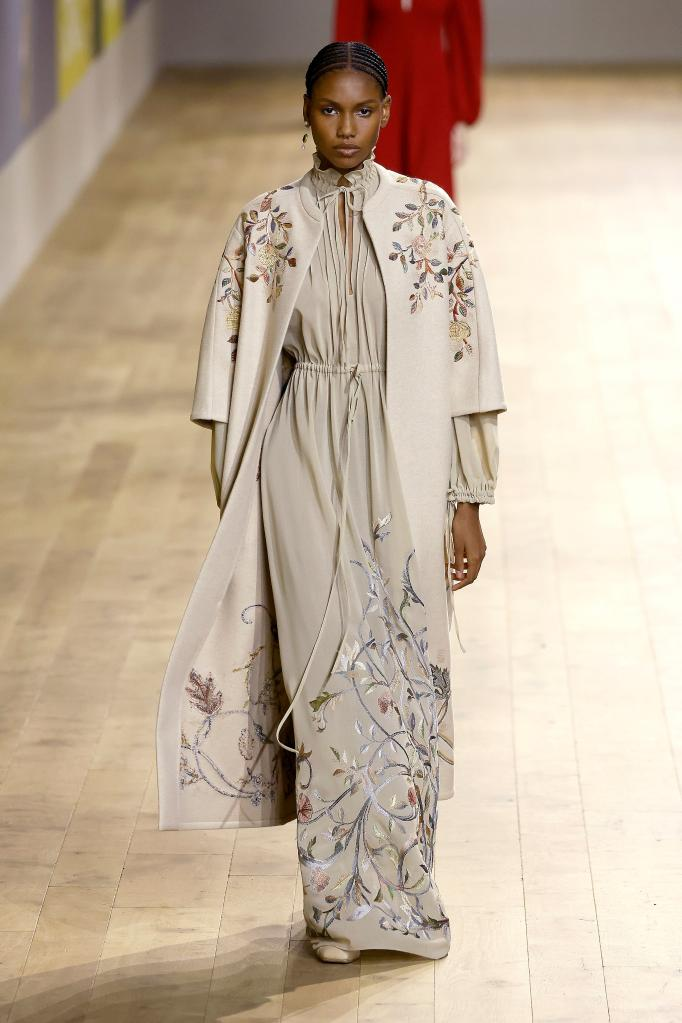 巴黎高级定制周christiandior发布秋冬新品