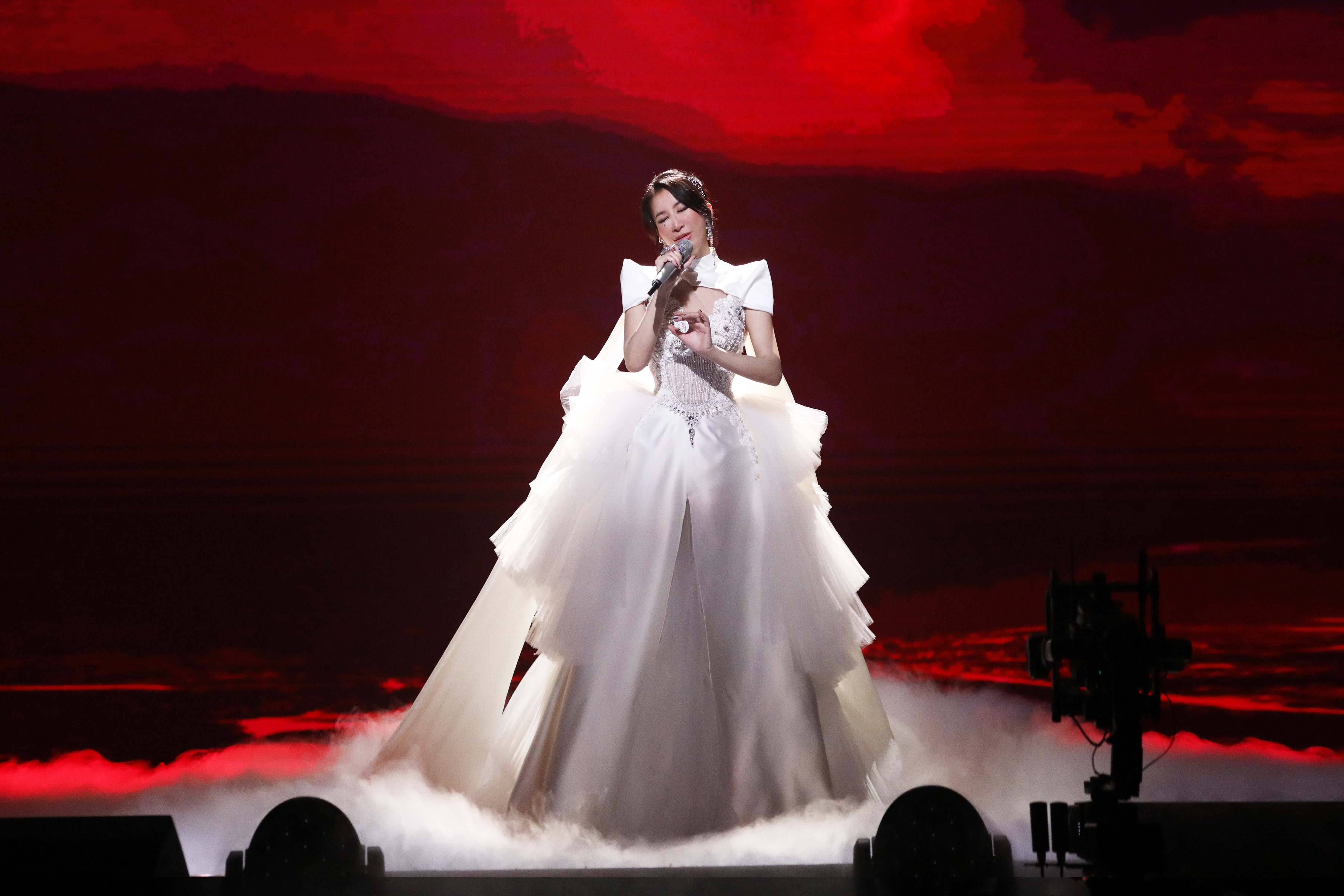 在《声生不息》的舞台上，李玟更多是在展示自己的唱功，但很少跳舞。 节目组供图