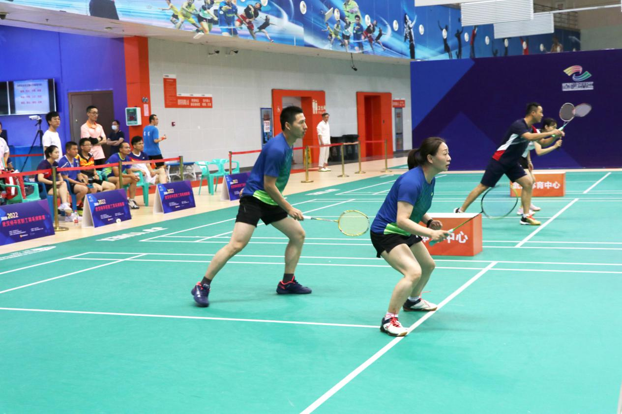 Li Caixia and Huang Yongxiang cooperated in the competition. Photo: Yuan Yuan