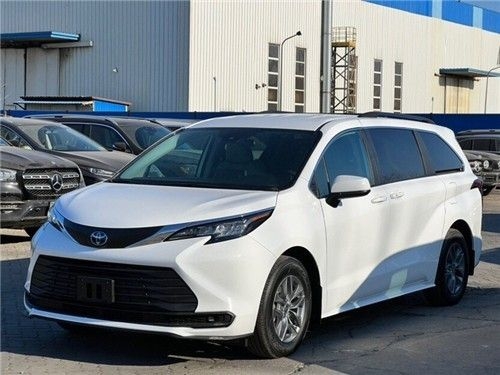 2022款丰田塞纳全系现车特惠价4万起售