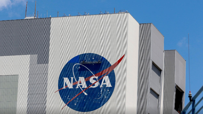 NASA将开发微型游泳机器人：仅手机大小 探寻地外海洋生命_凤凰网