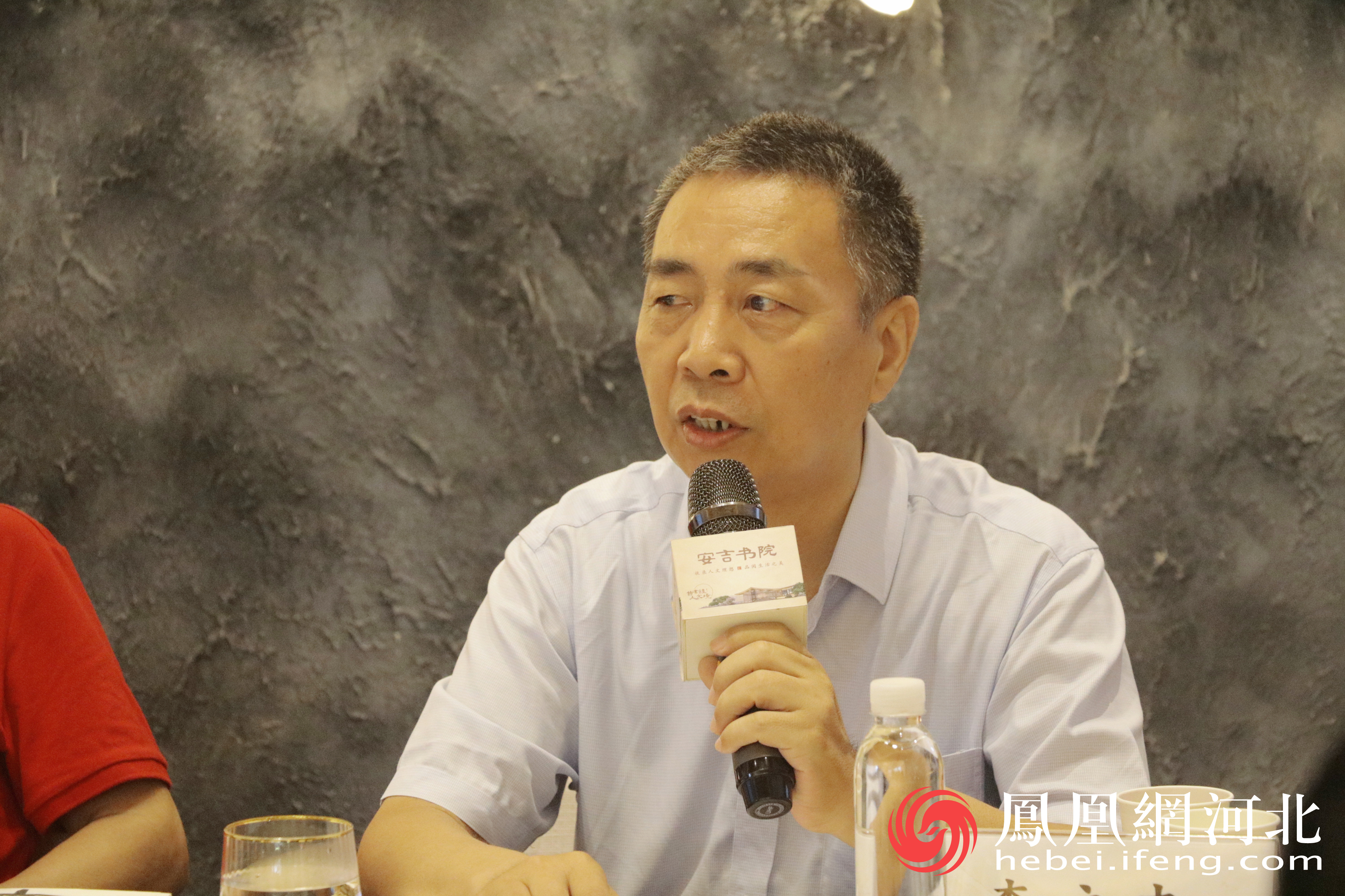 河北省图书馆大者分馆安吉书院举行李立忠收藏刘琨主题书画展