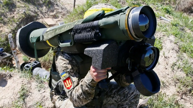 战争中的腐败 乌克兰官员承认西方提供的武器被出售