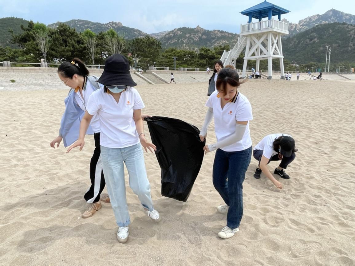 （阳光人寿青岛分公司保护海洋生态公益活动）