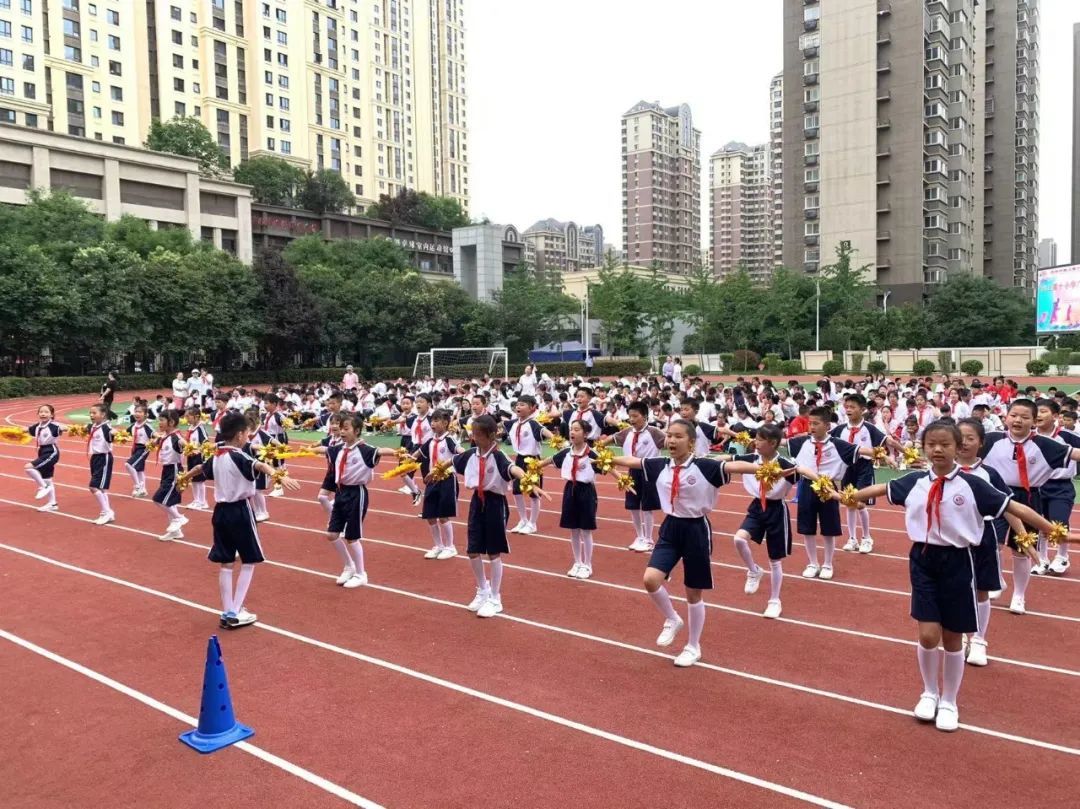 曲江国际小学图片