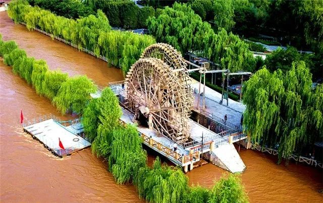 兰州有什么？有流不尽的黄河水 吃不完的西北味