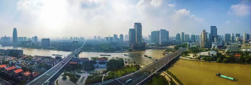 从不随波逐流，偏爱乘风破浪  一场别开生面的“蓝色盛宴”