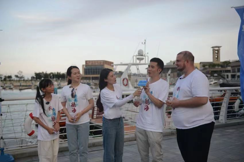 从不随波逐流，偏爱乘风破浪  一场别开生面的“蓝色盛宴”